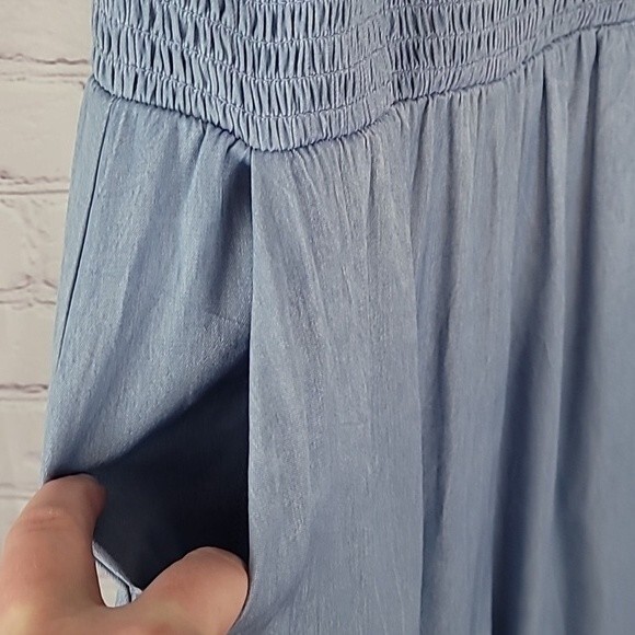 Speechless blue sleeveless jumpsuit with pockets. Size Small - Picture 6 of 9